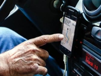 OS MOTORISTAS DA UBER SÃO EMPREGADOS NA ALEMANHA. E OS DA CABIFY, NA ESPANHA.