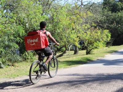 STF E LULA NA CONTRAMÃO DA CIVILIZAÇÃO: A COMUNIDADE EUROPEIA ENTRA EM ACORDO PARA A PROTEÇÃO REAL DOS TRABALHADORES EM PLATAFORMA